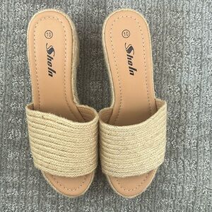 SHEIN Heeled Woven Platform Size 10